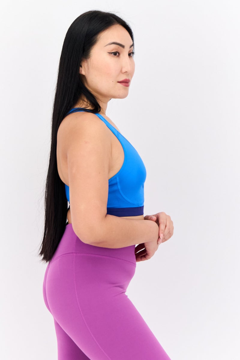 Nike حمالة صدر تدريب بلا أكمام للنساء، زرقاء - Image 2